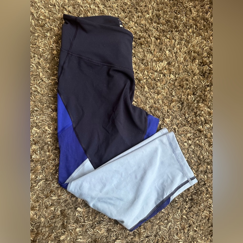 COPY - Old Navy activewear capri pant size XL (AW6)